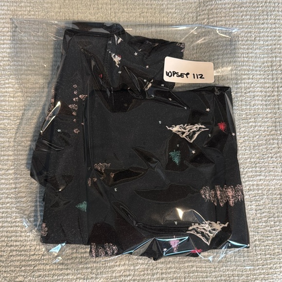 Sleepwear - Picture 4 of 4